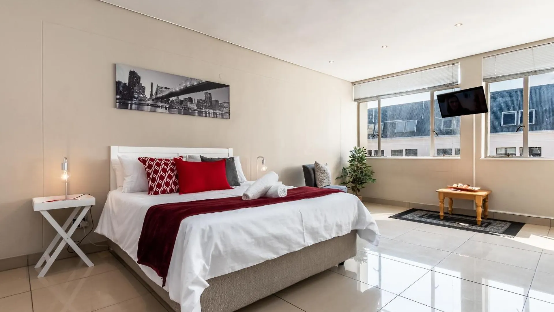 Bright Spacious Apartment In Keeromcity Gem Cape Town