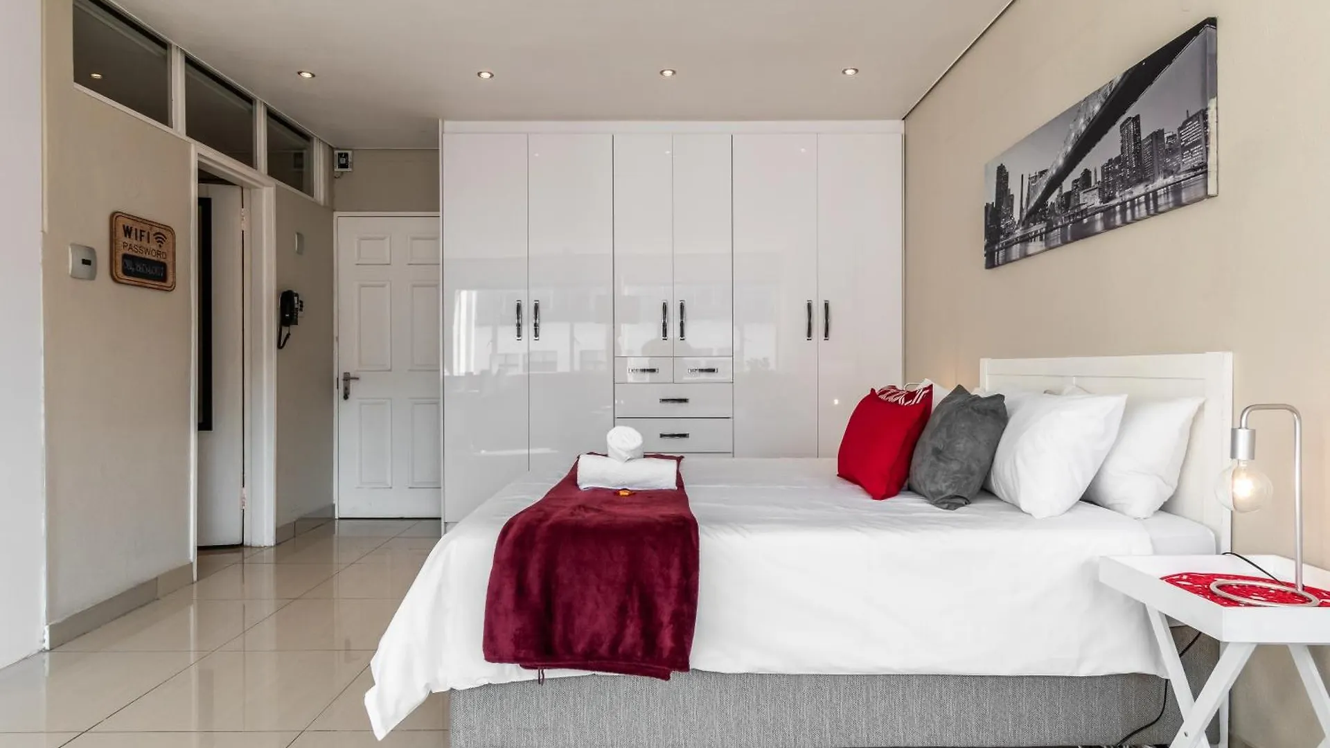 Bright Spacious Apartment In Keeromcity Gem Cape Town